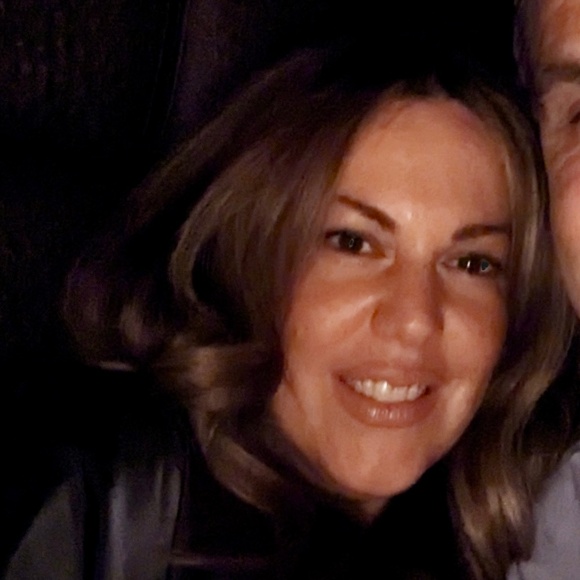 Meet your Posher, Keren - Picture 1 of 1